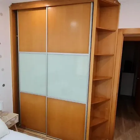 La Casa De Abajo